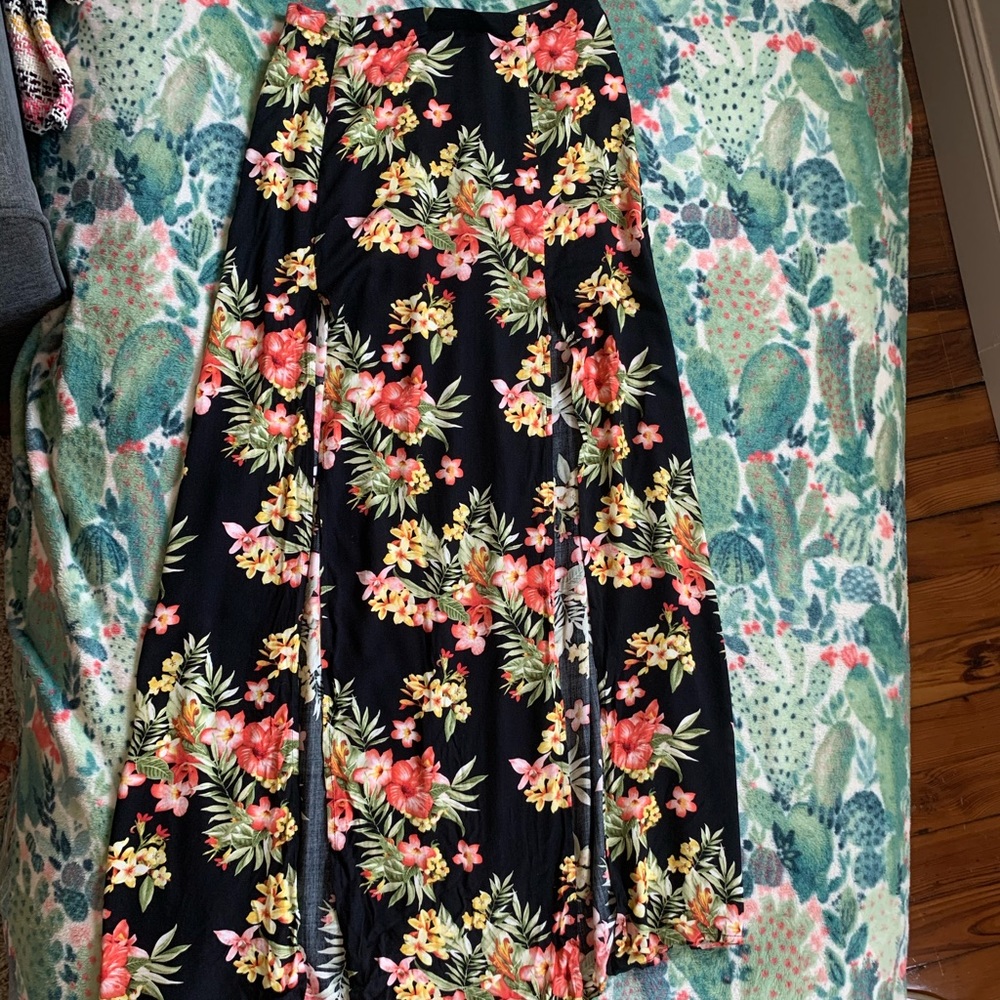 Tropical maxi skirt with slits